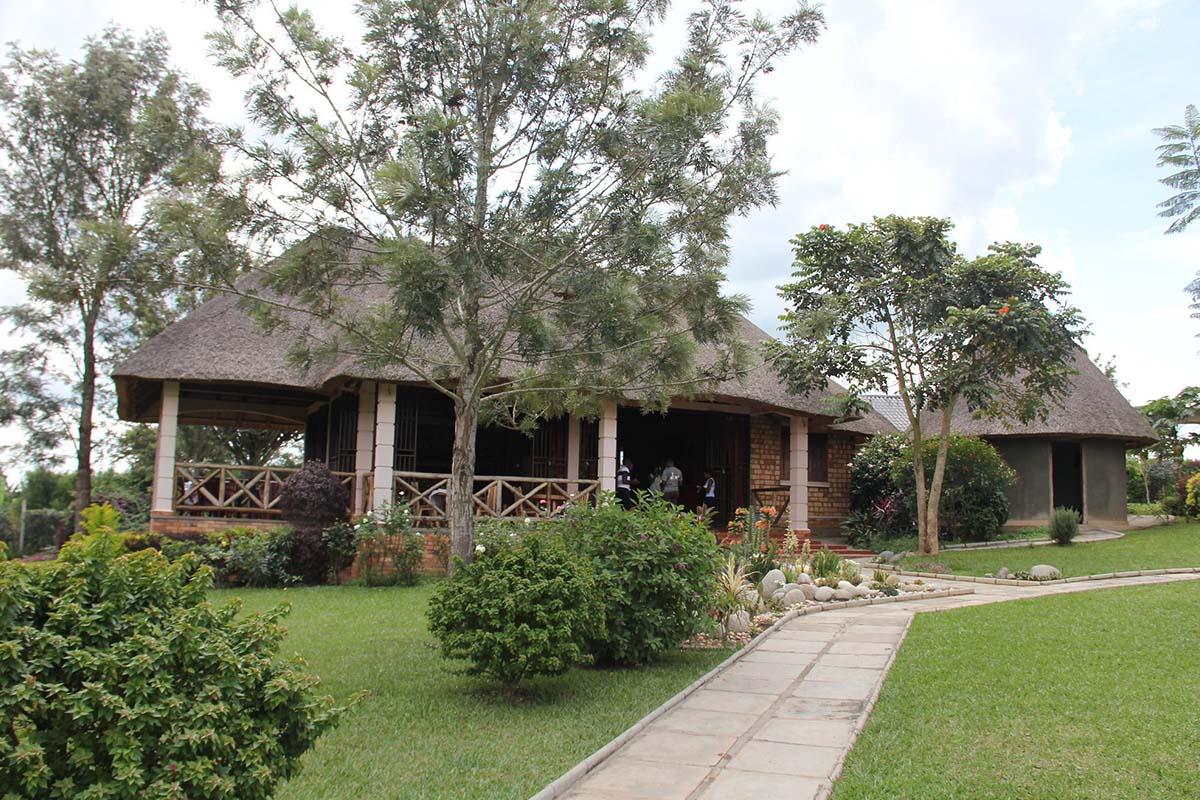Mpogo Safari Lodge